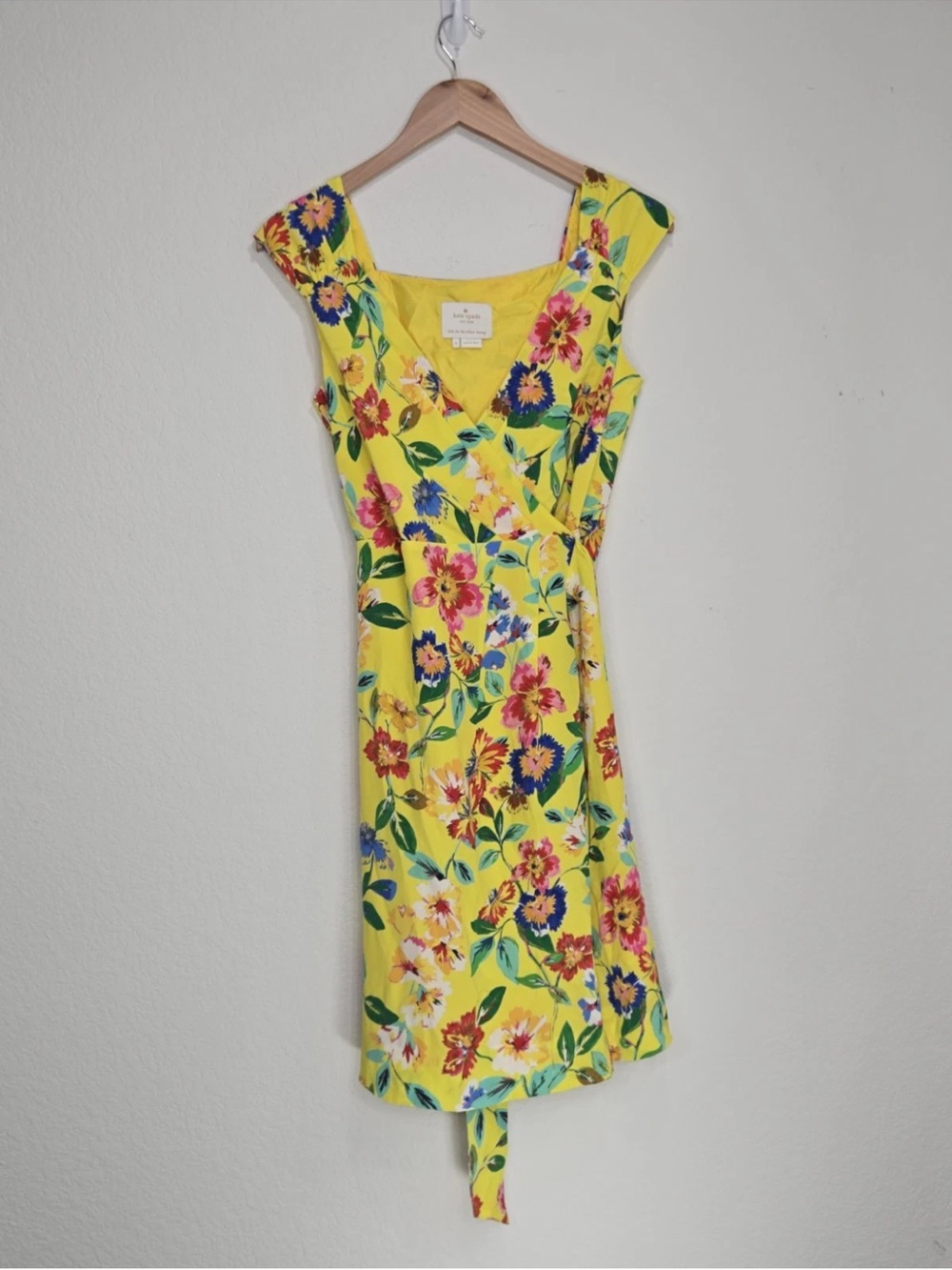 Kate Spade Cathleen In Full Bloom Yellow Floral Print Silk Wrap Dress Size 6